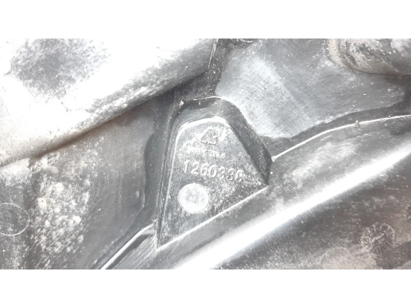 Recambio de moldura para triumph tiger 800 tiger 800 xca referencia OEM IAM 1260338  