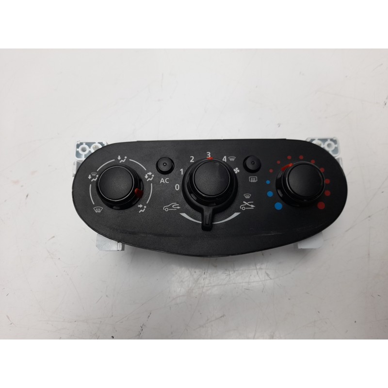 Recambio de mando calefaccion / aire acondicionado para dacia sandero 1.5 dci diesel fap cat referencia OEM IAM A42303400  