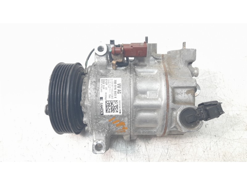Recambio de compresor aire acondicionado para volkswagen polo advance referencia OEM IAM 3Q0816803E 320197 CAF260137