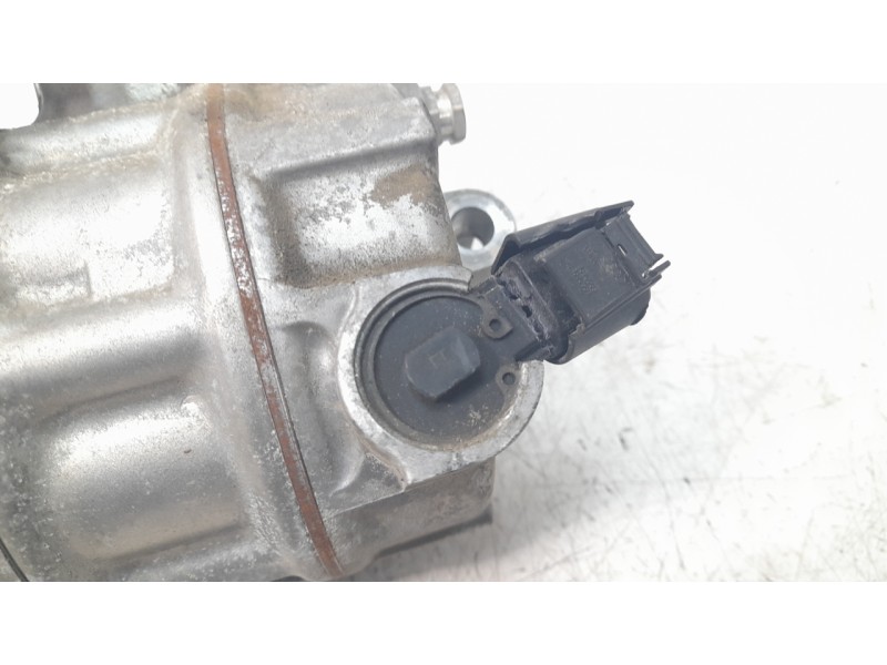 Recambio de compresor aire acondicionado para volkswagen polo advance referencia OEM IAM 3Q0816803E 320197 CAF260137