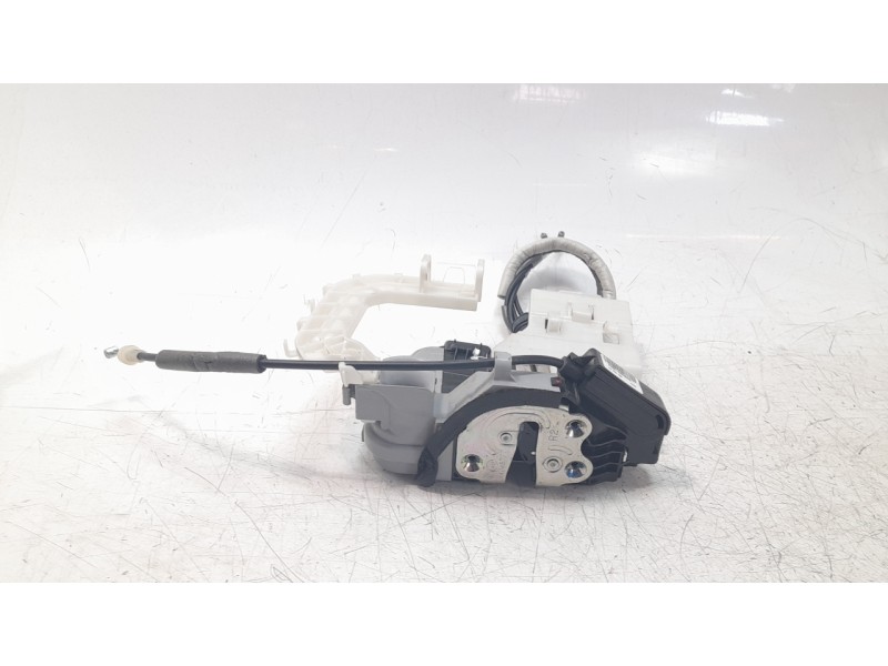 Recambio de cerradura puerta delantera derecha para hyundai ioniq referencia OEM IAM 81320G2010  