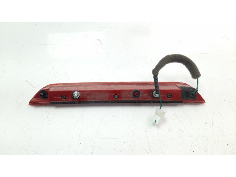Recambio de luz central de freno para hyundai ix35 1.7 crdi cat referencia OEM IAM 927002Y000  
