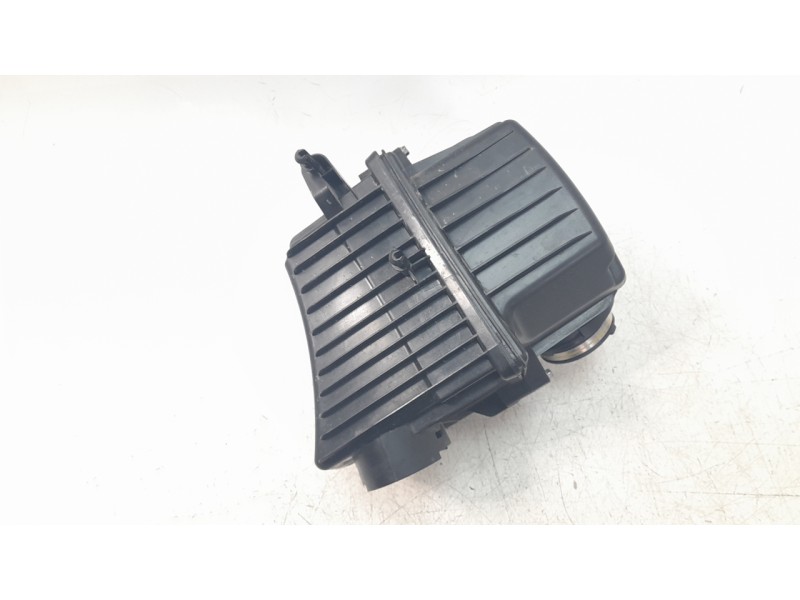 Recambio de filtro aire para jeep compass ii business 4x2 referencia OEM IAM 68323202AA  