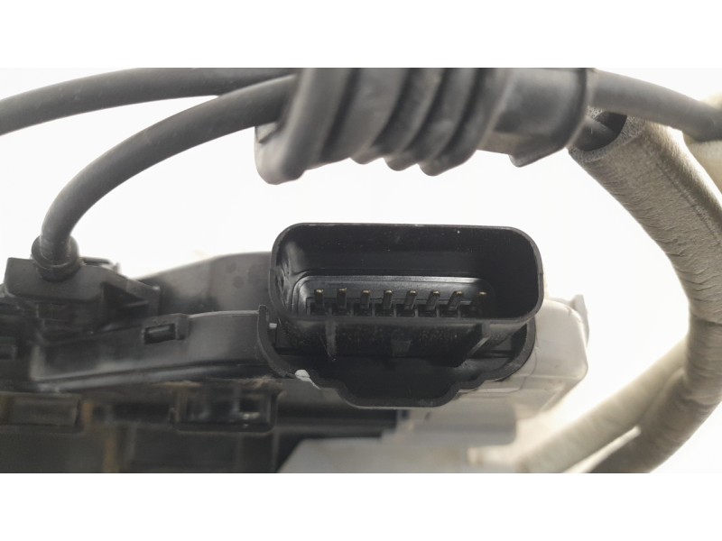 Recambio de cerradura puerta delantera izquierda para hyundai ioniq referencia OEM IAM 81310G2010  