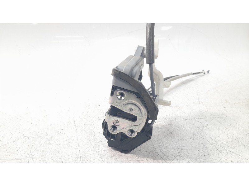 Recambio de cerradura puerta trasera derecha para hyundai ioniq referencia OEM IAM 81420G2000  