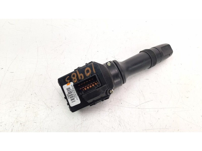 Recambio de mando limpia para hyundai ix35 1.7 crdi cat referencia OEM IAM 934202Y660  