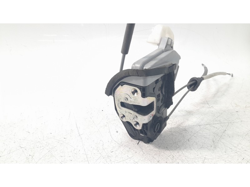 Recambio de cerradura puerta trasera izquierda para hyundai ioniq referencia OEM IAM 81410G2000  
