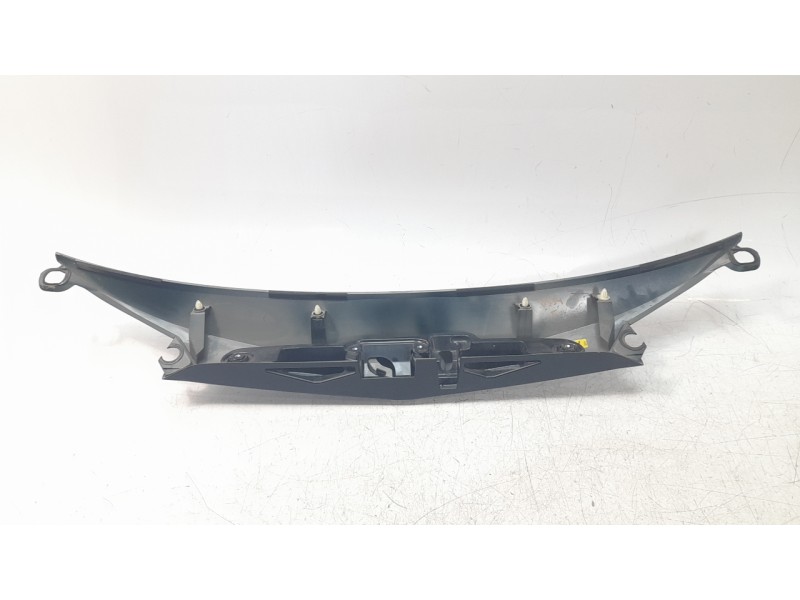 Recambio de molduras traseras para toyota rav4 referencia OEM IAM 7683942030  