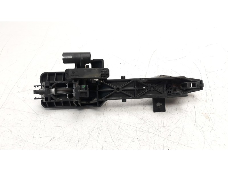 Recambio de maneta exterior trasera derecha para hyundai ix35 1.7 crdi cat referencia OEM IAM 826512Y010  