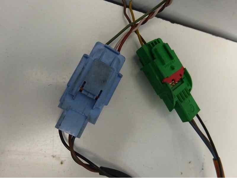 Recambio de airbag delantero derecho para peugeot 207 x-line referencia OEM IAM 9650100380  