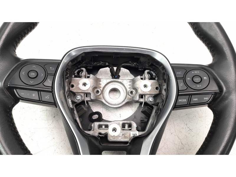 Recambio de volante para toyota corolla (e21) referencia OEM IAM 4510202820C0  