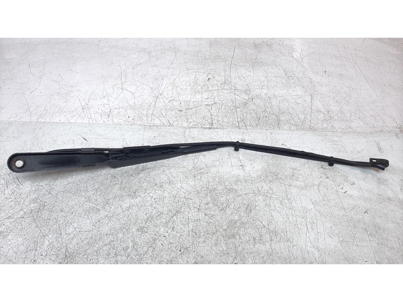Recambio de brazo limpia delantero derecho para renault master ii phase 2 bus mini - bus 9 - plazas l1h1 referencia OEM IAM 8000