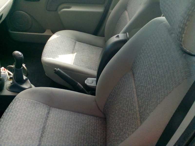 dacia logan mcv del año 2006