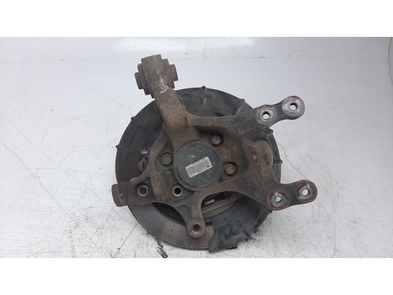 Recambio de mangueta trasera derecha para hyundai ix35 1.7 crdi cat referencia OEM IAM 527202Y800  