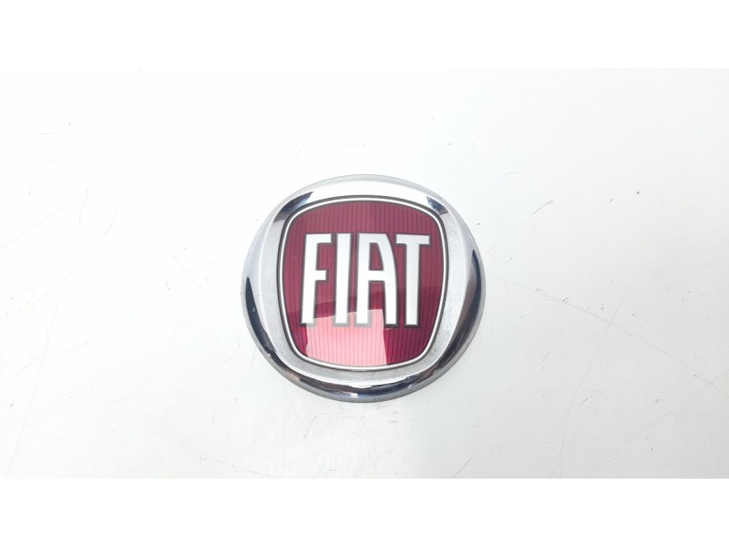 Recambio de molduras traseras para fiat fiorino básico referencia OEM IAM   