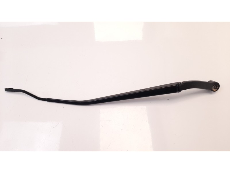 Recambio de brazo limpia delantero derecho para suzuki vitara 1.4 16v cat referencia OEM IAM 3833054P00000  