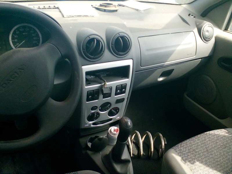 dacia logan mcv del año 2006