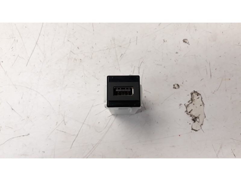 Recambio de modulo electronico para mazda 3 berlina (bp) referencia OEM IAM BDGF669U0A  
