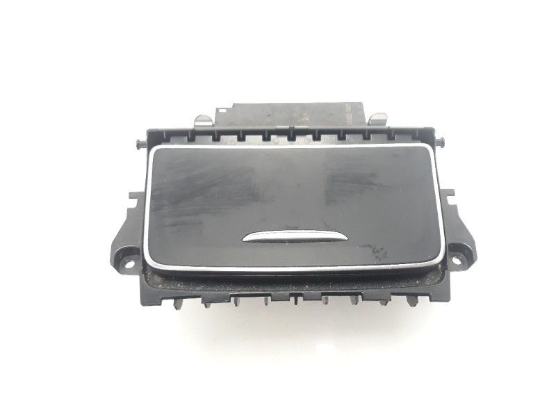 Recambio de cenicero para mercedes-benz clase a (w176) 2.1 cdi cat referencia OEM IAM A1766809700  