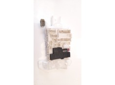 CAJA RELES / FUSIBLES AA1A4881 AA1A4881 
