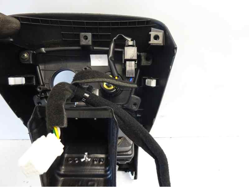 Recambio de rejilla aireadora para kia sportage drive 2wd referencia OEM IAM 97040R2000  