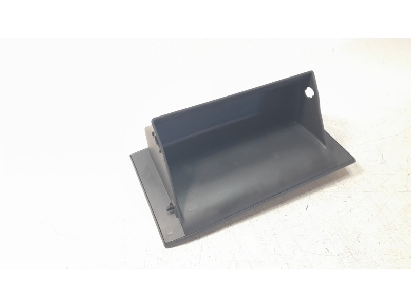 Recambio de guantera para hyundai ioniq referencia OEM IAM 84510G2200  