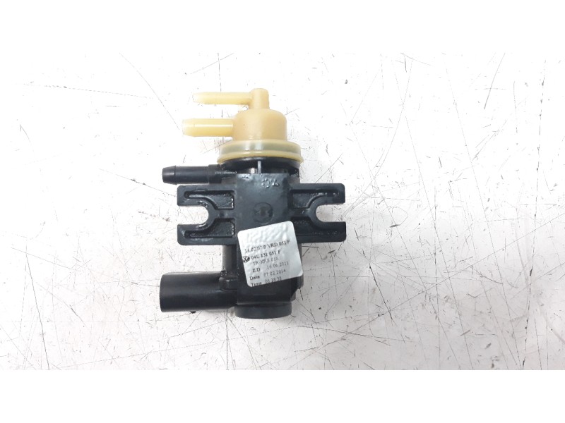 Recambio de valvula aire adicional para volkswagen golf vii lim. 1.6 tdi dpf referencia OEM IAM 1K0906627B  