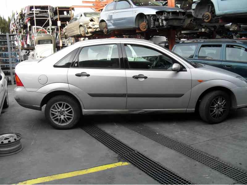 ford focus berlina (cak) del año 1999