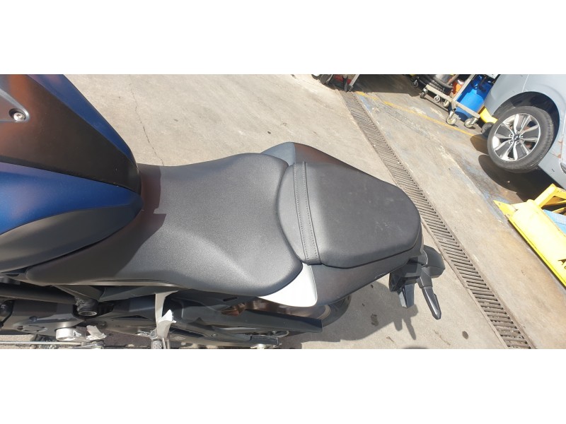 honda cb125 r del año 2022