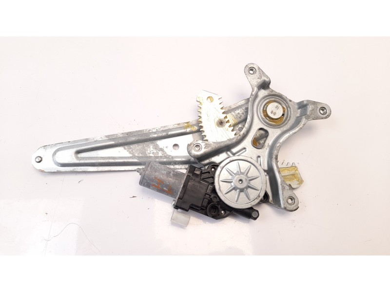 Recambio de elevalunas trasero izquierdo para suzuki vitara 1.4 16v cat referencia OEM IAM 8356061M00  