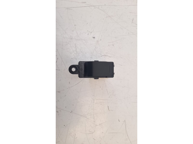Recambio de mando elevalunas trasero izquierdo para suzuki vitara 1.4 16v cat referencia OEM IAM   