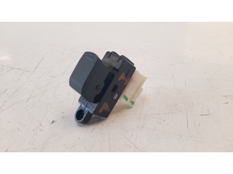 Recambio de mando elevalunas trasero izquierdo para suzuki vitara 1.4 16v cat referencia OEM IAM   