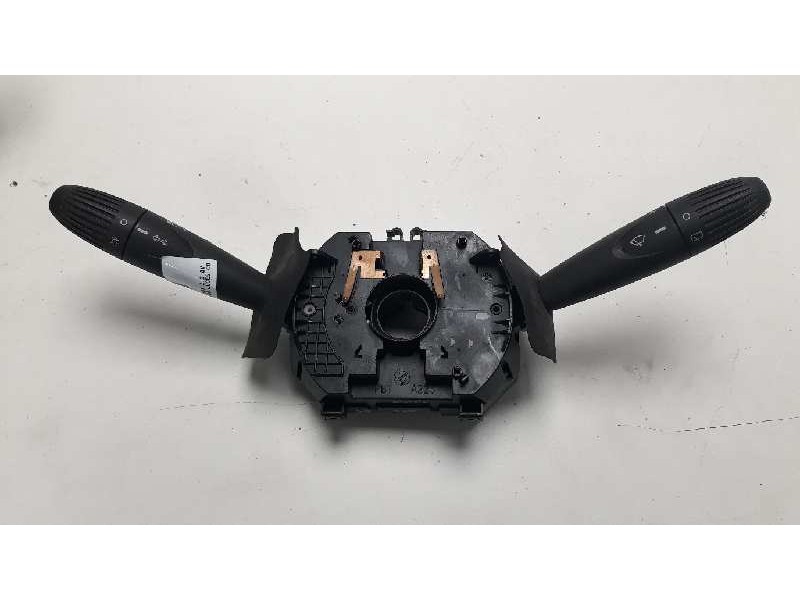 Recambio de mando multifuncion para fiat punto berlina (188) 1.2 8v referencia OEM IAM   