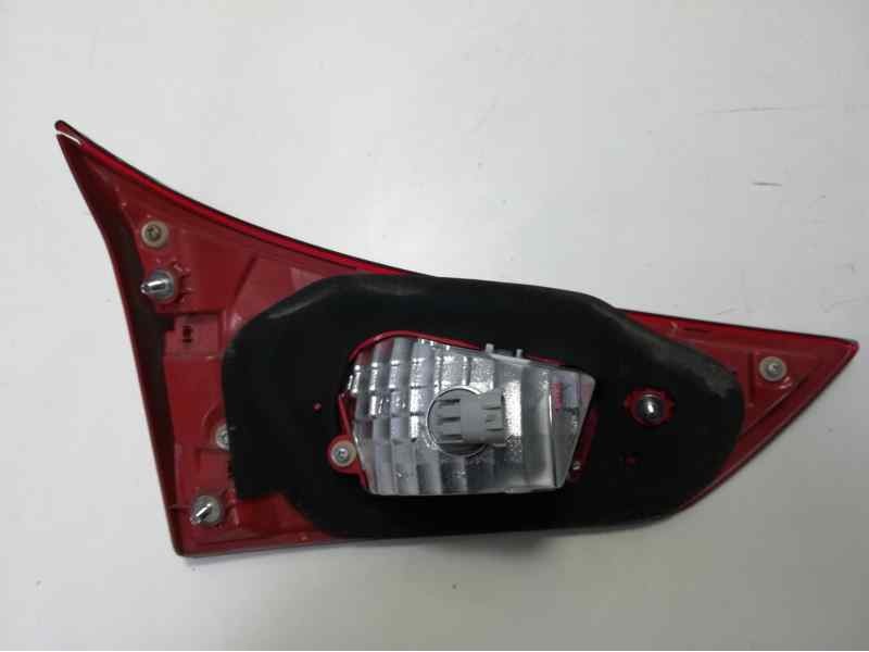 Recambio de piloto trasero derecho para toyota auris touring sports (e18) active referencia OEM IAM   