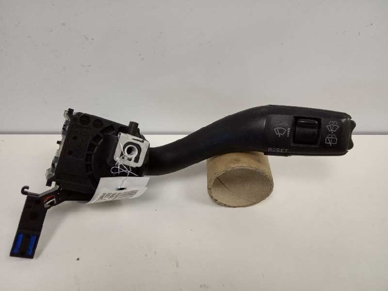 Recambio de mando limpia para audi a3 sportback (8p) 1.9 tdi ambition referencia OEM IAM 8P0953519A  