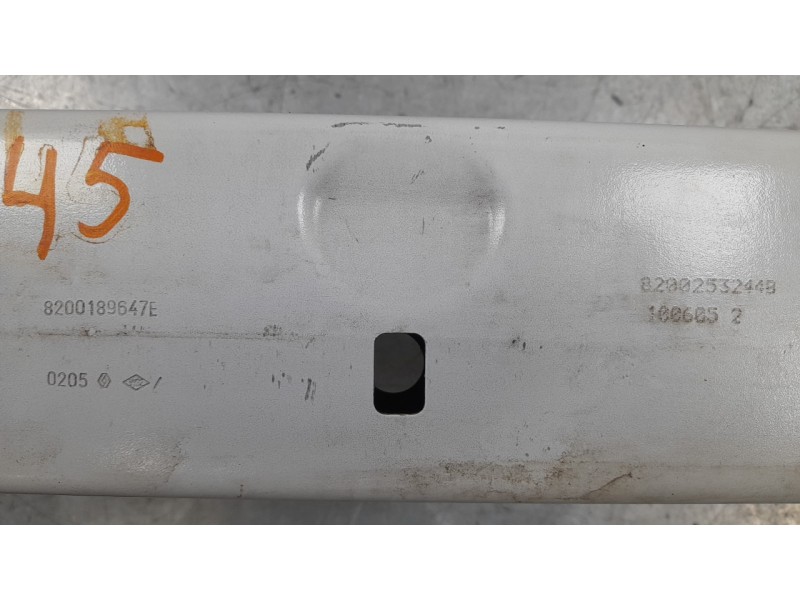 Recambio de refuerzo paragolpes delantero para renault master ii phase 2 bus mini - bus 9 - plazas l1h1 referencia OEM IAM 82001