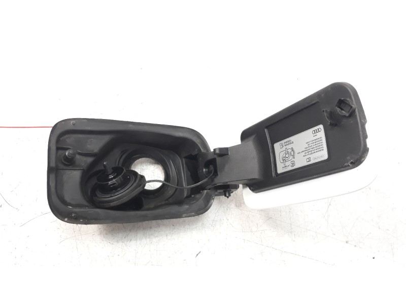 Recambio de tapa exterior combustible para audi a4 avant (8w5) sport edition referencia OEM IAM 8W0809906A  