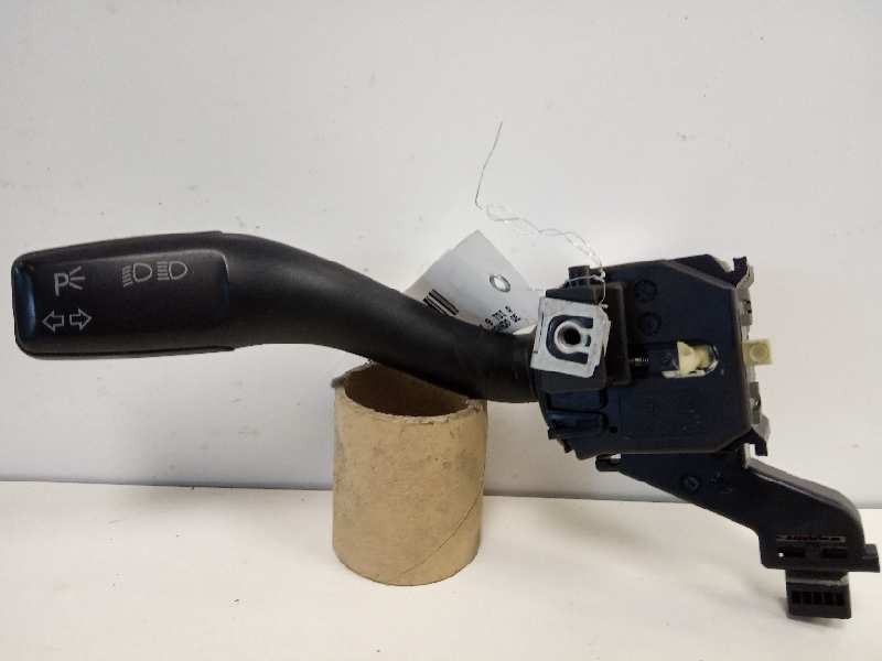 Recambio de mando intermitentes para audi a3 sportback (8p) 1.9 tdi ambition referencia OEM IAM 8P0953513A  