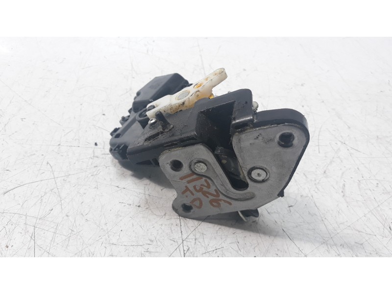 Recambio de cerradura puerta trasera derecha para dacia spring electric comfort referencia OEM IAM 825023234R  