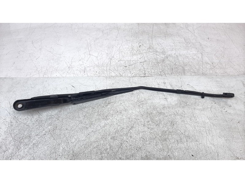 Recambio de brazo limpia delantero izquierdo para renault master ii phase 2 bus mini - bus 9 - plazas l1h1 referencia OEM IAM 80