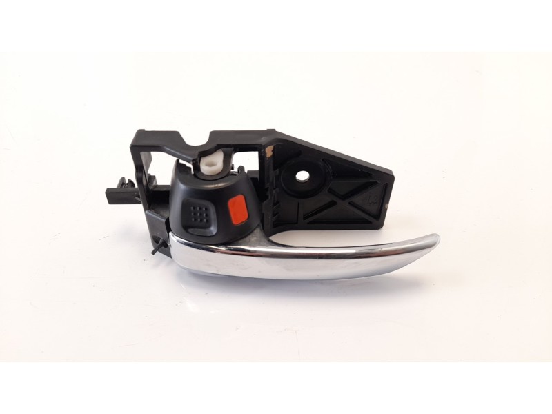 Recambio de maneta interior delantera izquierda para suzuki vitara 1.4 16v cat referencia OEM IAM 8313061M10C48  