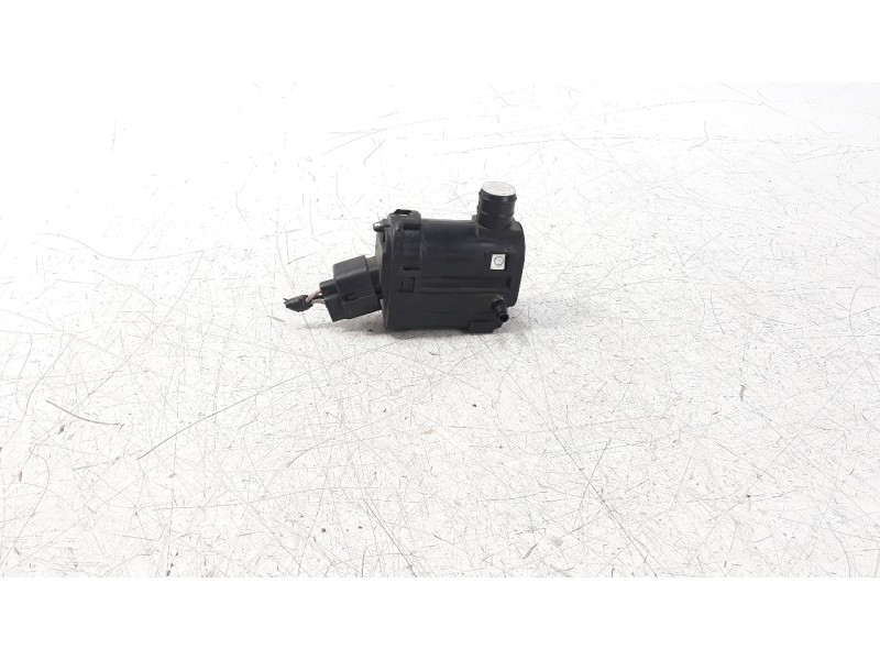 Recambio de bomba limpia para hyundai kona 1.0 tgdi cat referencia OEM IAM 985102J500  