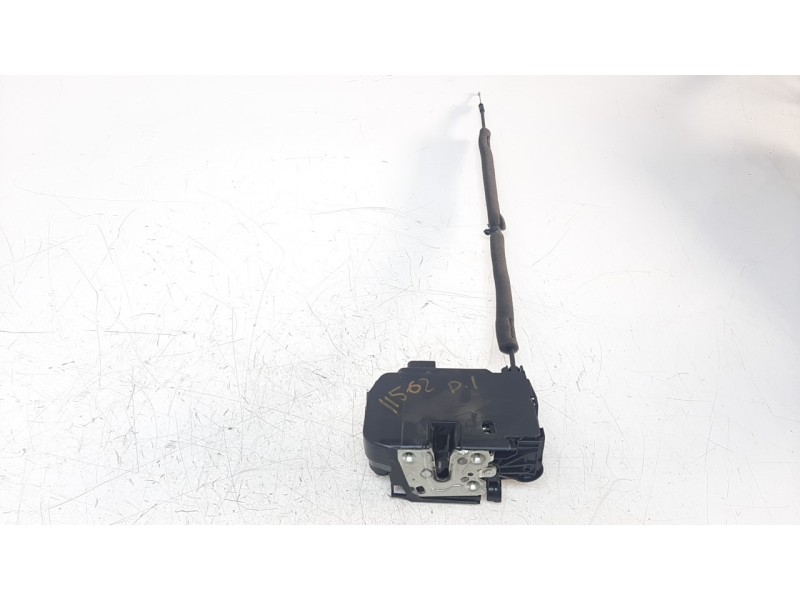 Recambio de cerradura puerta delantera izquierda para iveco daily furgón 2.3 diesel referencia OEM IAM 5803083736  