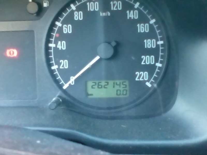 skoda octavia berlina (1u2) del año 2000