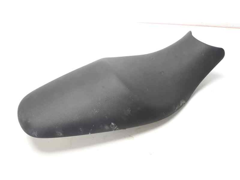 Recambio de asiento para kawasaki er 6 er 6f referencia OEM IAM 530660136  
