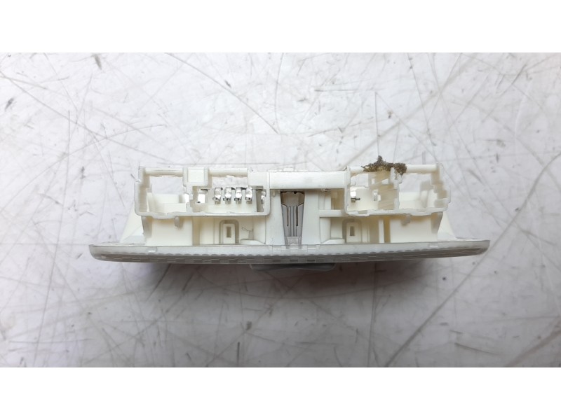 Recambio de luz interior para citroen berlingo cuadro 1.6 16v hdi referencia OEM IAM 9680717080  