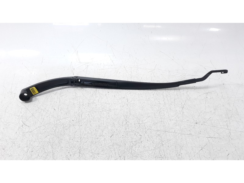 Recambio de brazo limpia delantero izquierdo para hyundai kona 1.0 tgdi cat referencia OEM IAM 98311J9000  