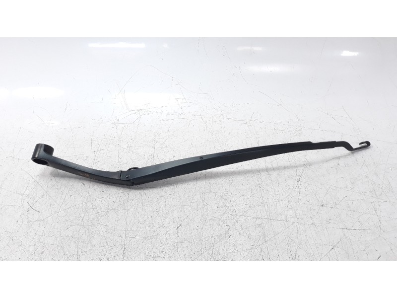 Recambio de brazo limpia delantero izquierdo para hyundai kona 1.0 tgdi cat referencia OEM IAM 98311J9000  