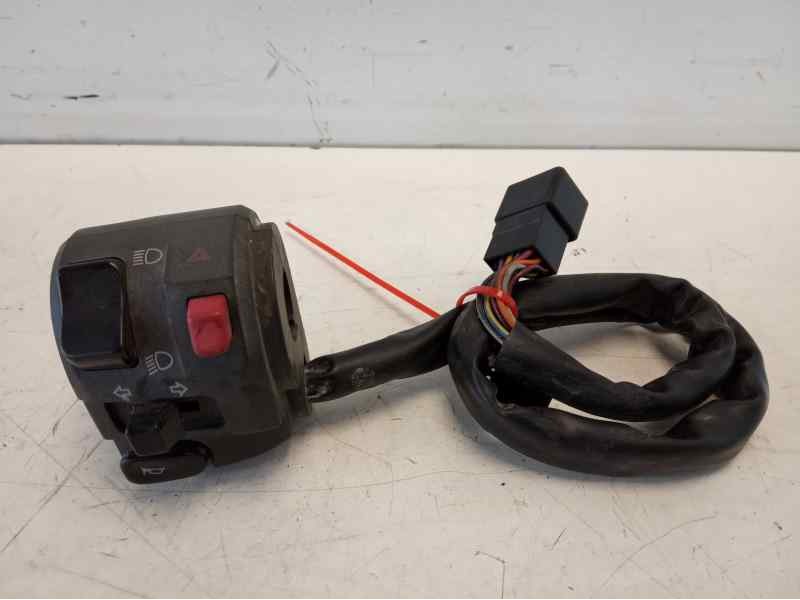 Recambio de piña luces izquierda para kawasaki er 6 er 6f referencia OEM IAM 460910118  