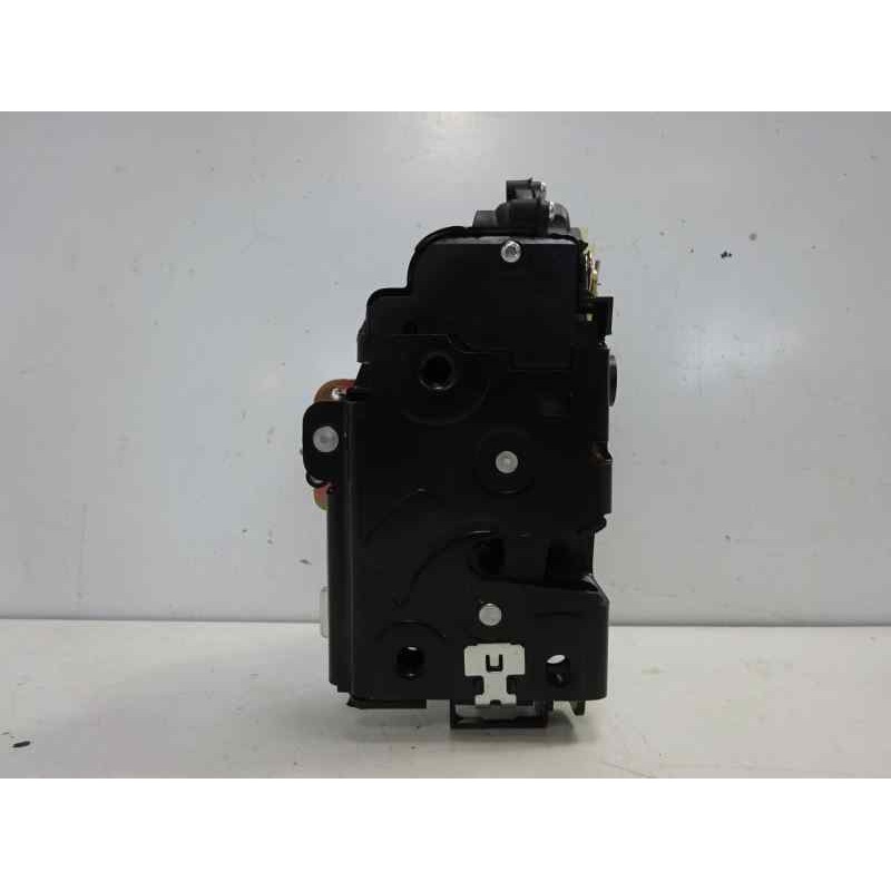 Recambio de cerradura puerta trasera izquierda para volkswagen golf iv berlina (1j1) referencia OEM IAM 3B4839015A EZCVW003 CRDV